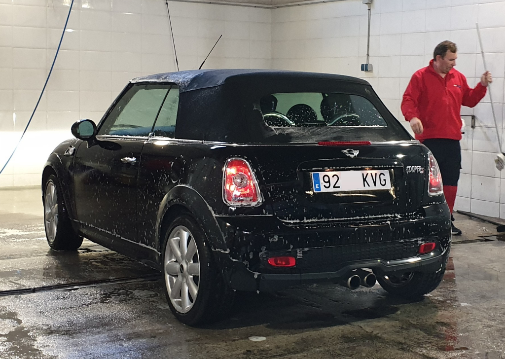 Mini Cooper S enjoys a last minute wash before being delivered to customer in Malaga Mini Cooper S being washed